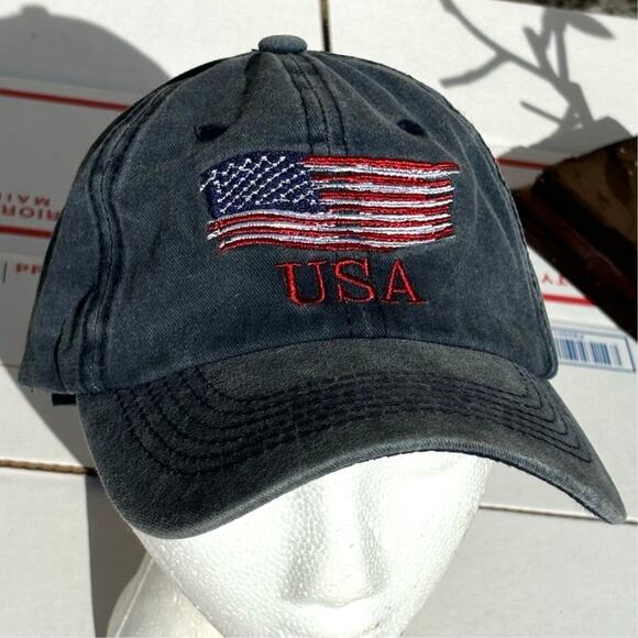 Gray & Red USA Men's Hat - Picture 1 of 4